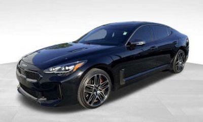 2023 Kia Stinger GT2