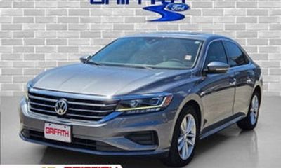 2018 Volkswagen Passat SE W Technology