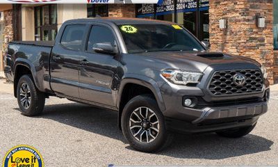 2020 Toyota Tacoma SR5