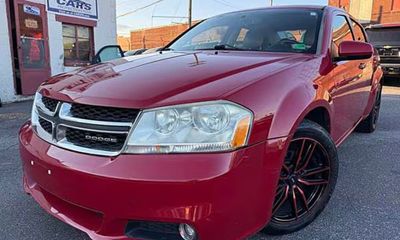 2011 Dodge Avenger LUX