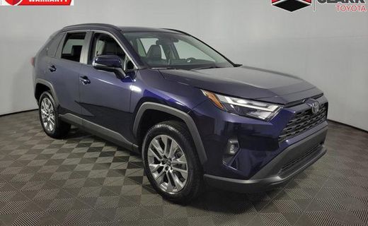 2025 Toyota RAV4 XLE Premium