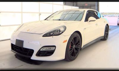 2013 Porsche Panamera GTS