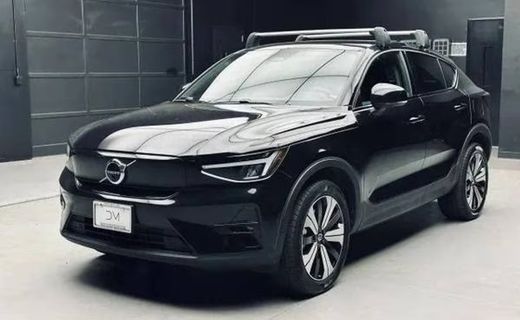 2023 Volvo C40 Plus Dark
