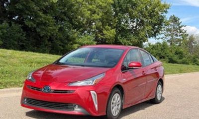 2019 Toyota Prius LE XLE