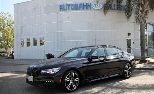 2019 BMW 740i