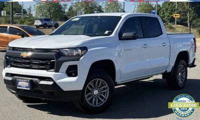 2024 Chevrolet Colorado LT