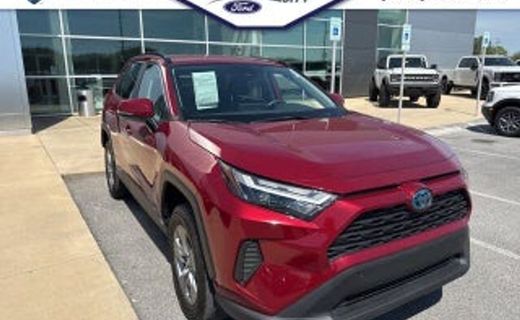 2024 Toyota RAV4 XLE