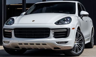 2017 Porsche Cayenne GTS