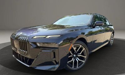 2023 BMW 760I xDrive