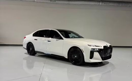2023 BMW 760i xDrive