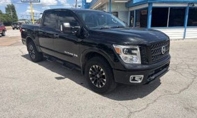 2018 Nissan Titan SV