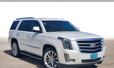 2018 Cadillac Escalade Luxury