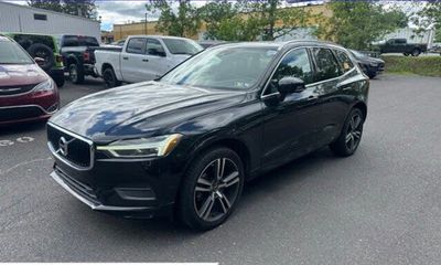 2019 Volvo XC60 Momentum