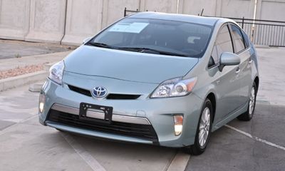 2014 Toyota Prius Plugin HB FOR