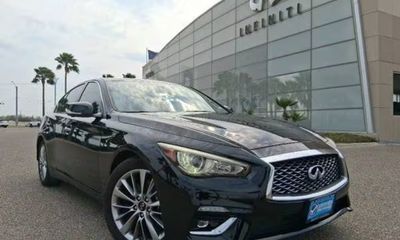 2022 Infiniti Q50 Luxe