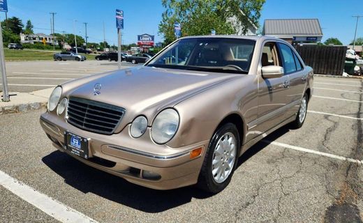 2001 Mercedes-Benz E-Class