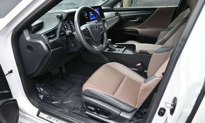 2023 Lexus ES 350 Premium