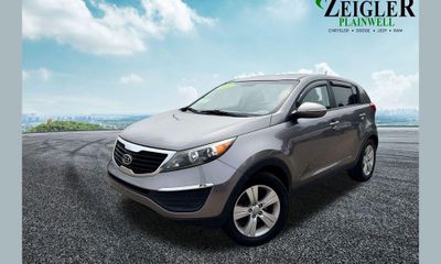 2012 Kia Sportage GL Middle LOW