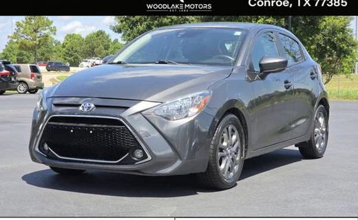 2020 Toyota Yaris LE