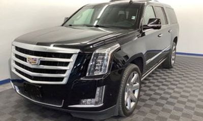 2017 Cadillac Escalade ESV Luxury