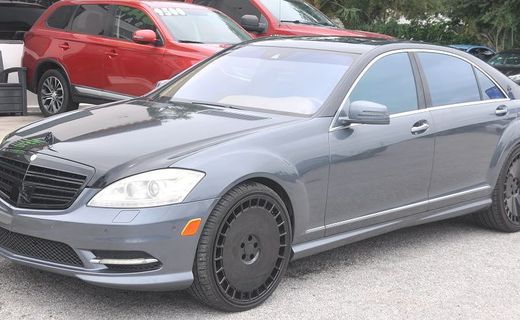 2010 Mercedes-Benz S-Class S550