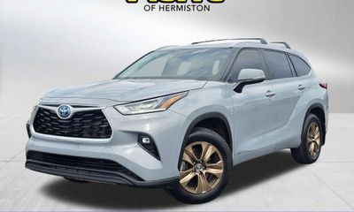 2023 Toyota Highlander HV Special Edition