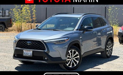 2025 Toyota Corolla Cross XLE