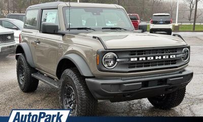 2026 Ford Bronco Base