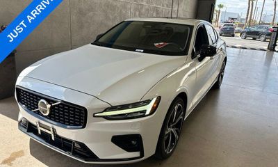 2024 Volvo S60 Plus Dark