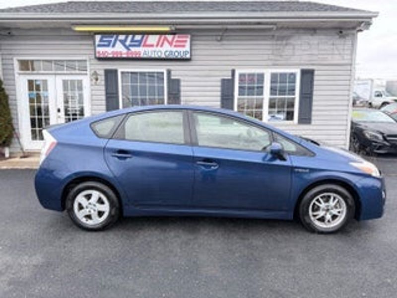 2008 Toyota Prius — a typically priced live listing