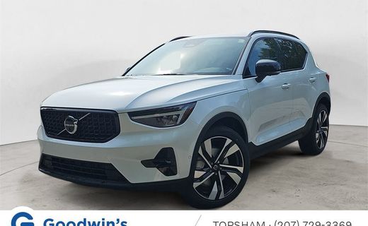 2023 Volvo XC40 Plus Dark