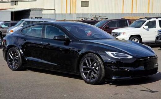 2021 Tesla Model S Plaid