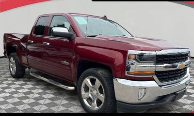 2017 Chevrolet Silverado LT