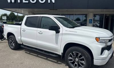 2024 Chevrolet Silverado RST