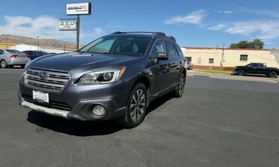 2017 Subaru Outback Limited M R