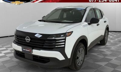 2025 Nissan Kicks MPV S