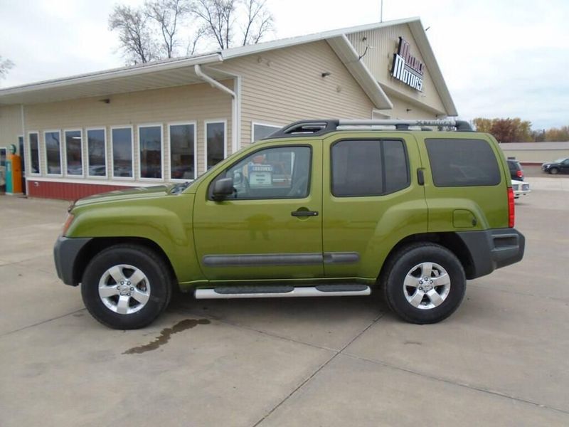 2012 Nissan Xterra — a typically priced live listing