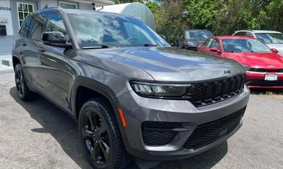2023 Jeep Grand Cherokee