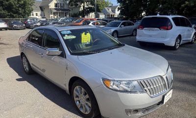 2012 Lincoln MKZ Base