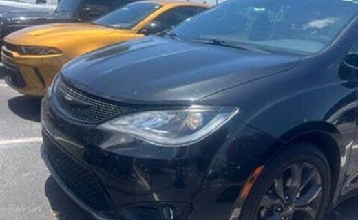 2020 Chrysler Pacifica Touring