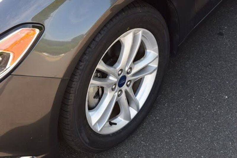 2018 Ford Fusion — a typically priced live listing