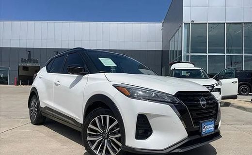 2024 Nissan Kicks SR