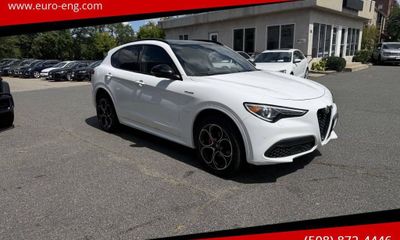 2022 Alfa Romeo Stelvio TI