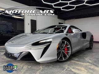 2023 McLaren Artura