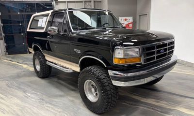 1993 Ford Bronco XL