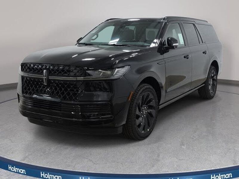 2027 Lincoln Navigator L — a typically priced live listing