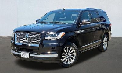 2023 Lincoln Navigator Standard