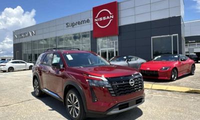 2026 Nissan Pathfinder Platinum
