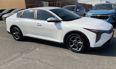 2025 Kia K4