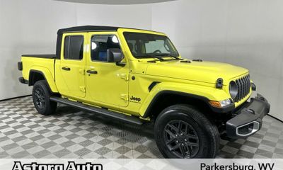 2024 Jeep Gladiator Sport